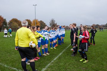 Bild 23 - Frauen SV Henstedt Ulzburg II - TSV Russee : Ergebnis: 5:0